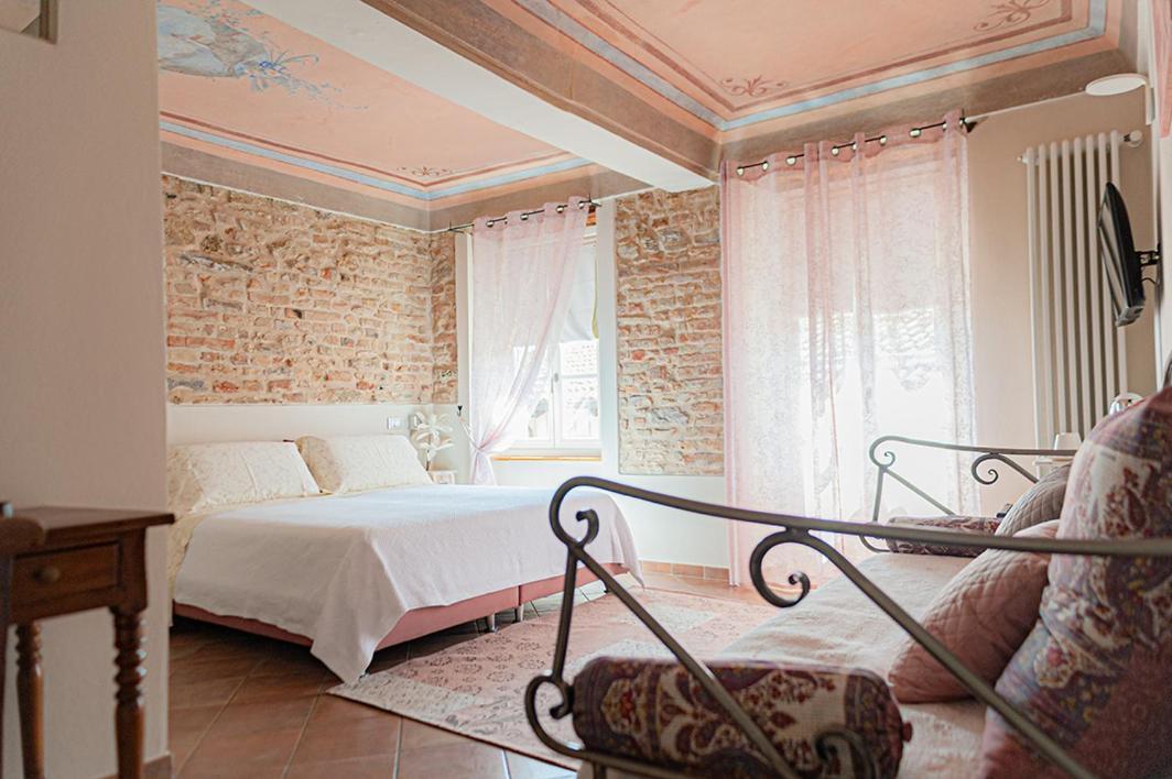 Il Giardino Sul Tetto B&B Guarene Exterior foto
